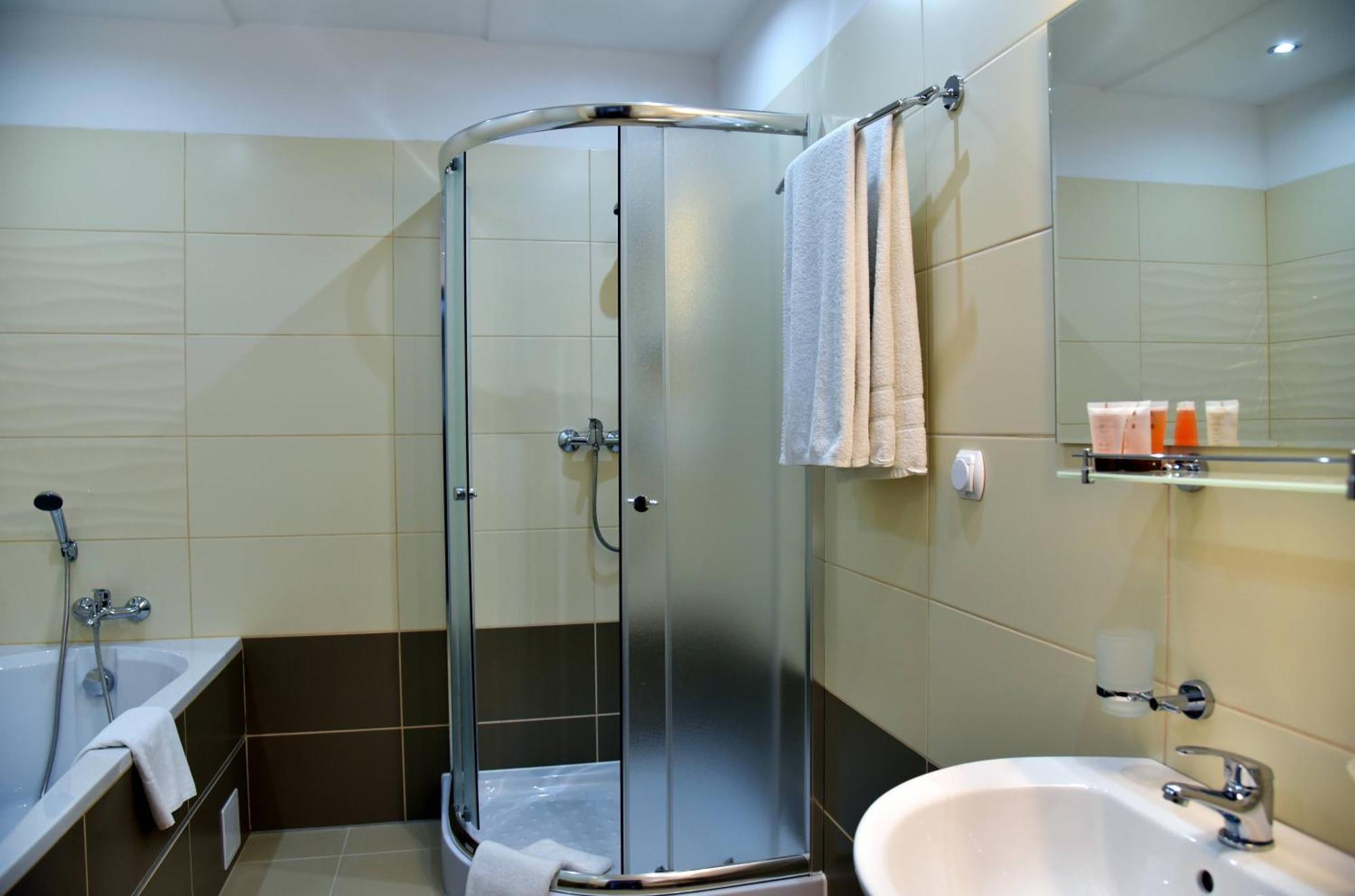 Kompleks Hotelowy Logos Augustów Εξωτερικό φωτογραφία