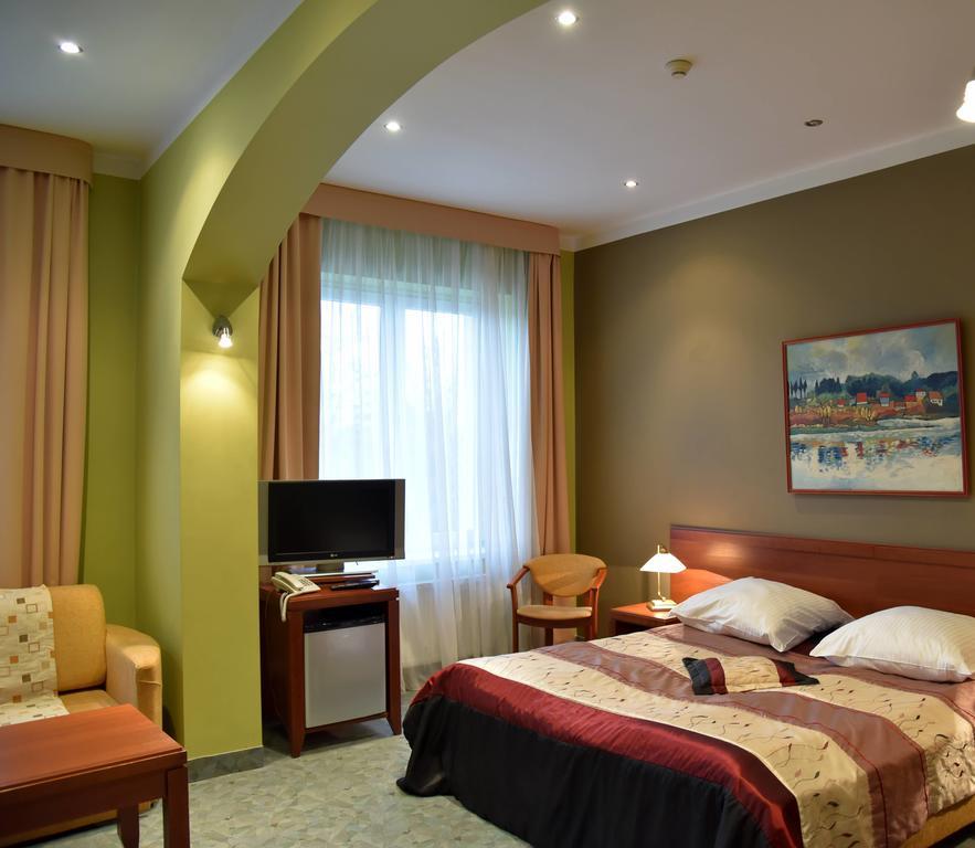 Kompleks Hotelowy Logos Augustów Δωμάτιο φωτογραφία