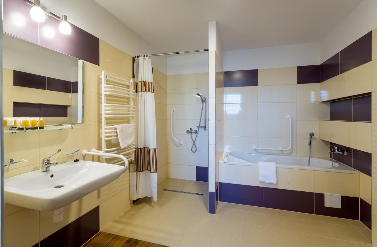 Kompleks Hotelowy Logos Augustów Εξωτερικό φωτογραφία